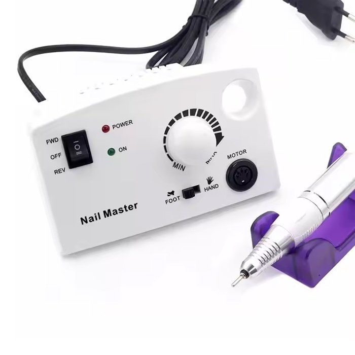 ホワイトデスクトップ電動爪やすり